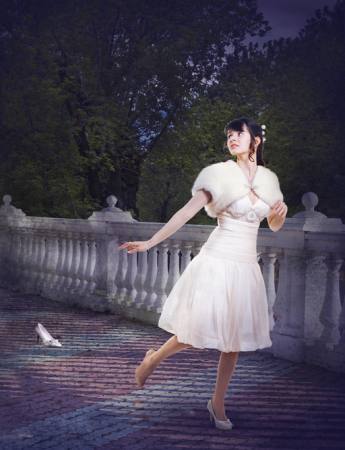 femme, blanc, robe, jardin, promenade Evgeniya Tubol - Dreamstime