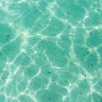 l'eau, réflexion, vert, clair, sable, torquoise Tassapon - Dreamstime
