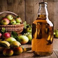 Pixwords L`image avec bouteille, des pommes, panier, pomme, casquette, liquide, boisson Christopher Elwell (Celwell)