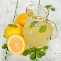 Pixwords L`image avec les citrons, citron, menthe, boisson Olga Vasileva (Olyina)
