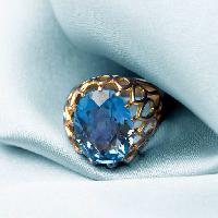 Pixwords L`image avec anneau, la pierre, le diamant, l'or, bijou, bijouterie, bleu Elen